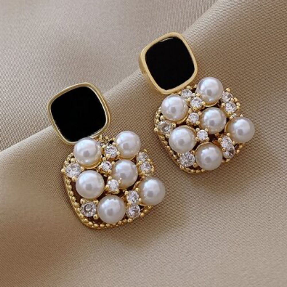 pearl drop earrings H38